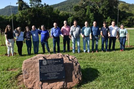 Vereadores participam de ato de Inauguração do Bosque do Bicentenário da Imigração Alemã 