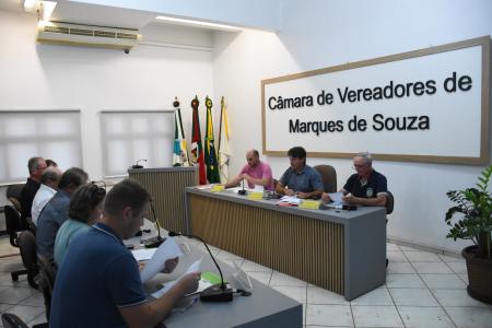Câmara realiza sessão ordinária