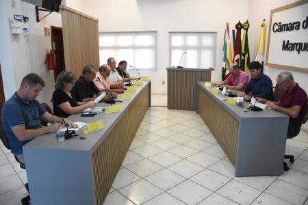 Câmara realiza sessão ordinária