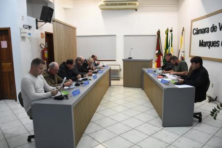 Dois Projetos são aprovados na sessão desta quinta-feira (05) Dois Projetos são aprovados na sessão desta quinta-feira (05)