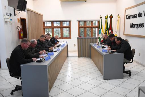 Sete Projetos pautam sessão desta quinta-feira (18)